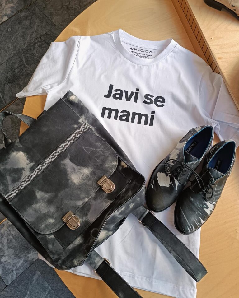 Javi se mami T-Shirt ~ White