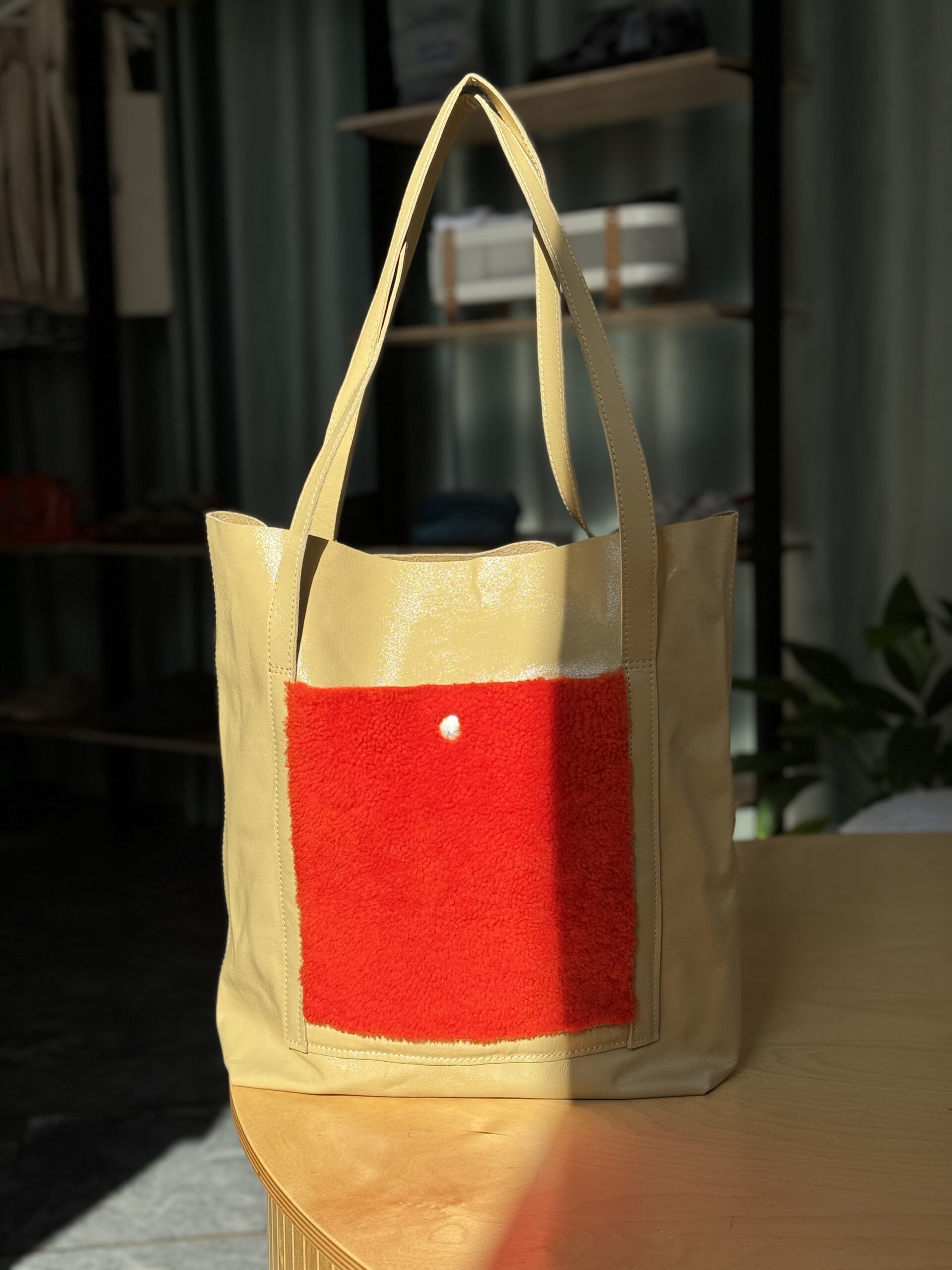Capri Leather Shopper ~ Creamy