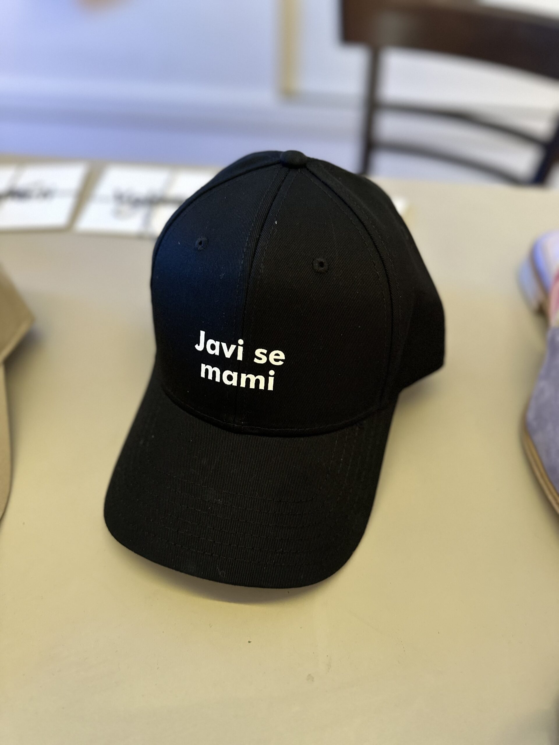 Javi se mami - Black Cap